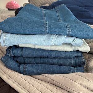 Fashion Nova Women's Skinny Jeans in Blue Shades